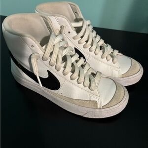 Nike Women's High-Top Sneakers - White and Black size 6 kids size 4.5
